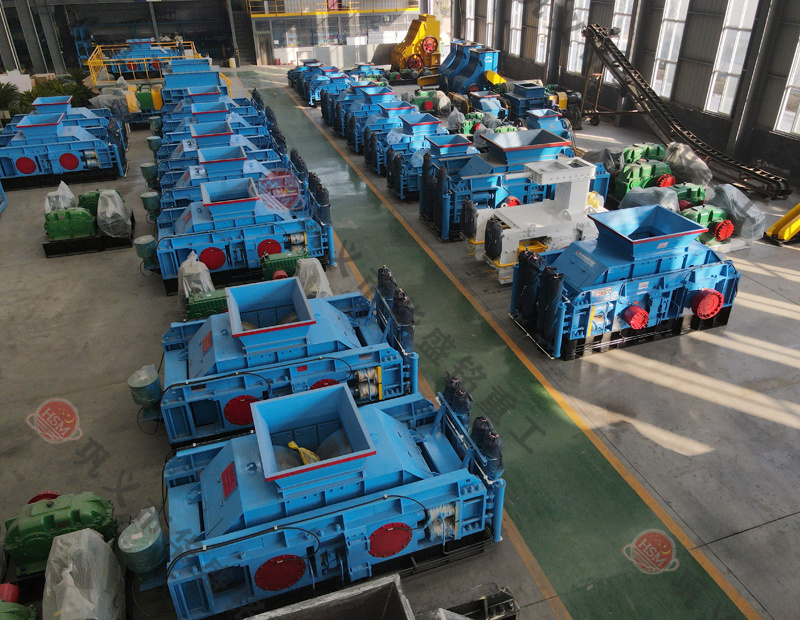 石英砂制砂子設(shè)備哪家好？全液壓對(duì)輥制砂機(jī)多少錢(qián)？