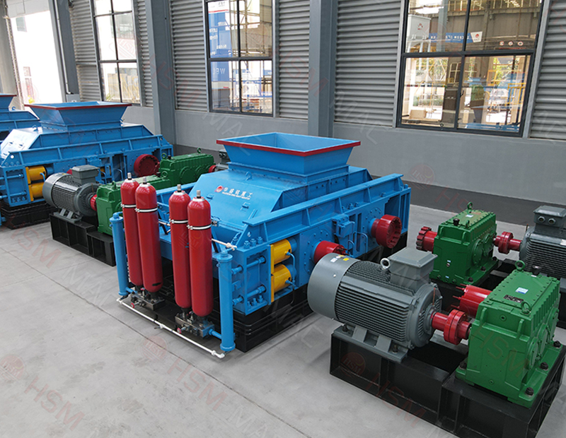 全自動(dòng)液壓對(duì)輥制砂機(jī) 